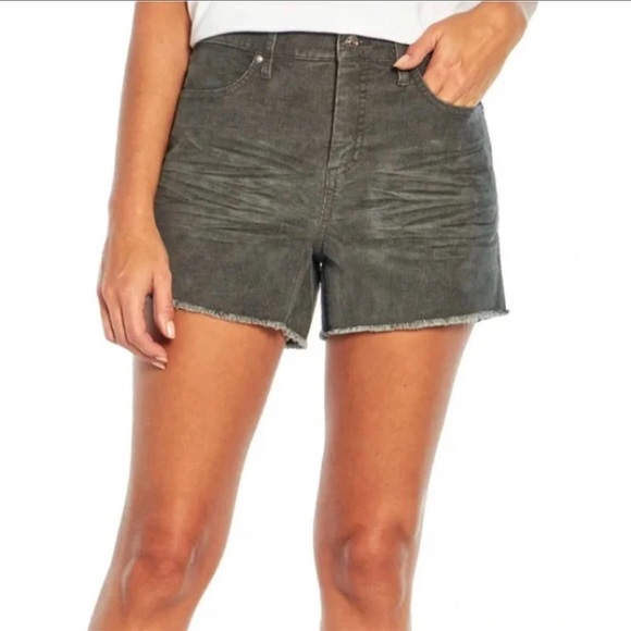 Bundle 2 Pairs Gap Ladies Cord Shorts - Picture 3 of 12